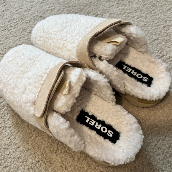 Women’s Sorel Cozy Vibe Slip On Shoes, Size 9 | Worn Once | White/Cream Colored - Picture 6 of 7